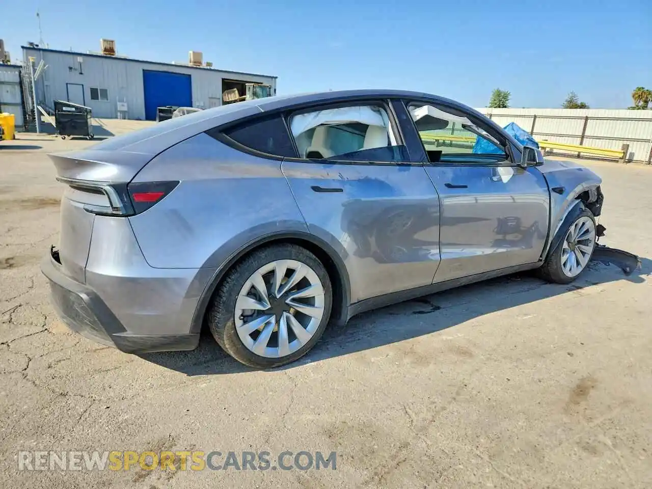 3 Photograph of a damaged car 7SAYGDED9TF430667 TESLA MODEL Y 2026