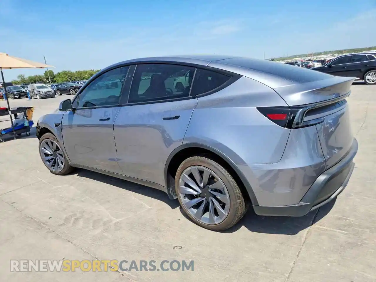 2 Photograph of a damaged car 7SAYGDED9TF621084 TESLA MODEL Y 2026