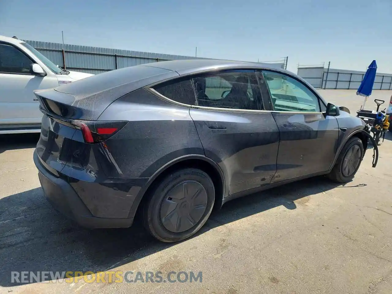3 fotografías del automóvil dañado 7SAYGDEDXTA607384 TESLA MODEL Y 2026