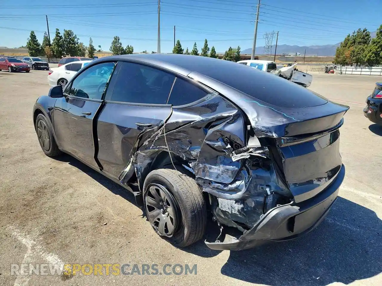 2 Фотография поврежденного автомобиля 7SAYGDEDXTA693988 TESLA MODEL Y 2026