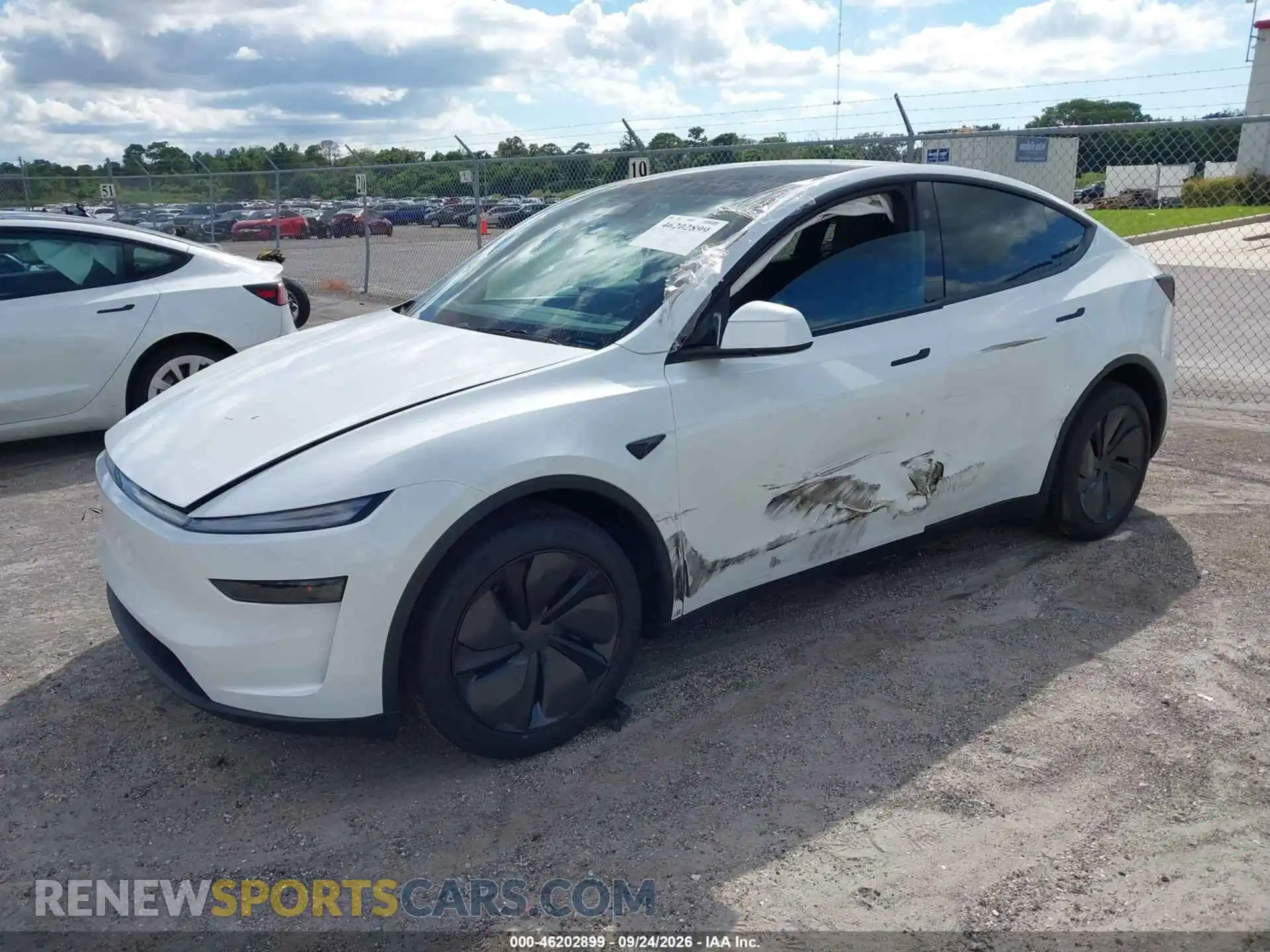 2 Photograph of a damaged car 7SAYGDEDXTA764204 TESLA MODEL Y 2026