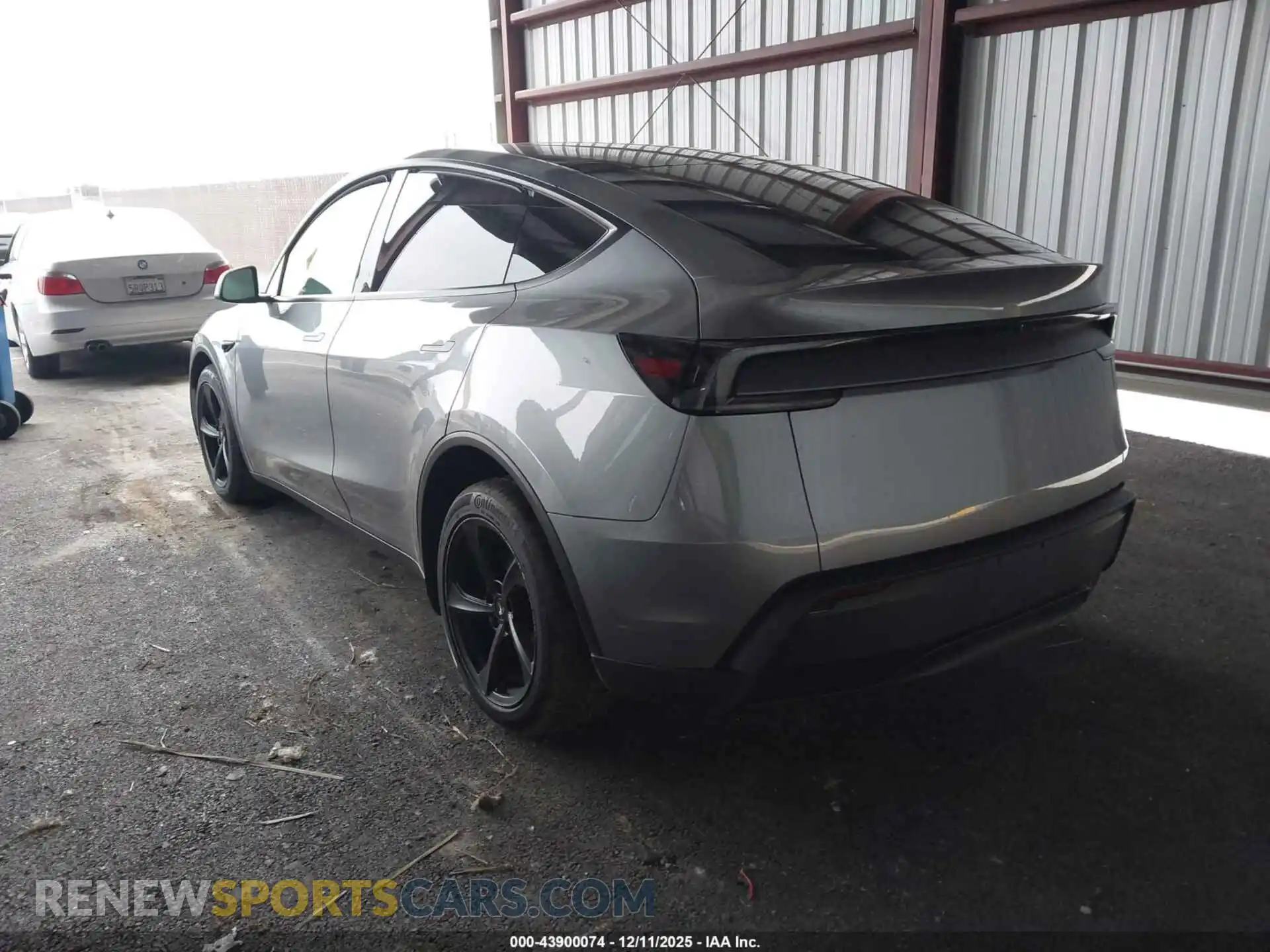 3 Photograph of a damaged car 7SAYGDEDXTF434131 TESLA MODEL Y 2026