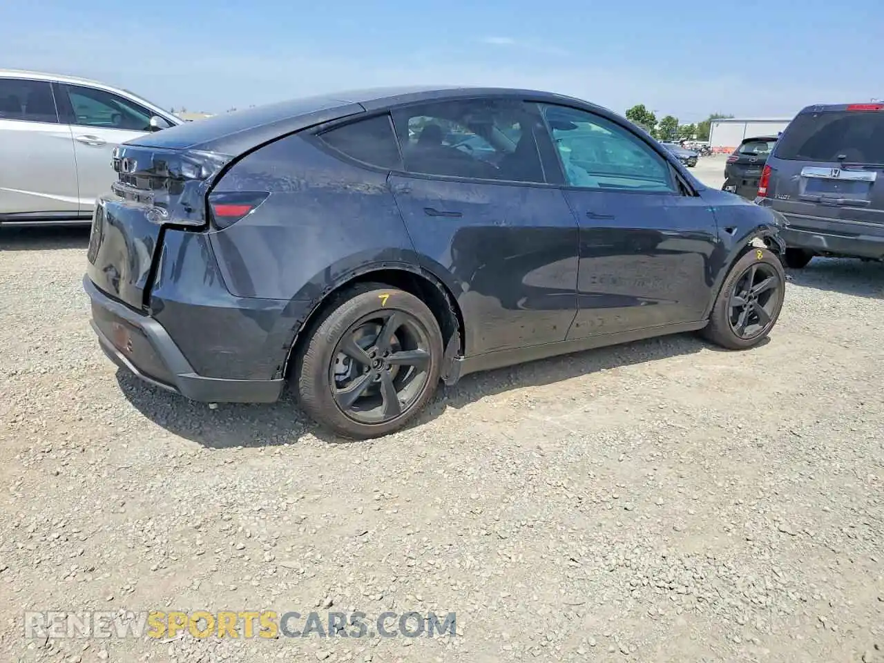 3 fotografías del automóvil dañado 7SAYGDEDXTF439491 TESLA MODEL Y 2026