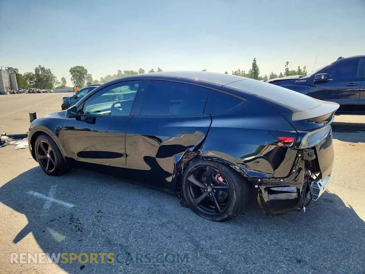 2 Photograph of a damaged car 7SAYGDEE0TF369959 TESLA MODEL Y 2026
