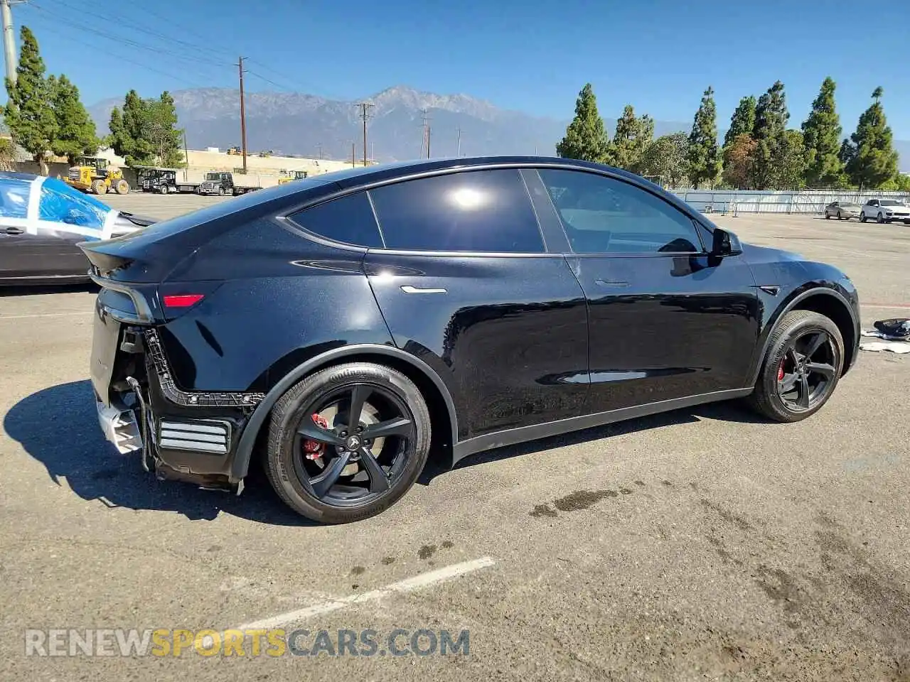 3 Photograph of a damaged car 7SAYGDEE0TF369959 TESLA MODEL Y 2026