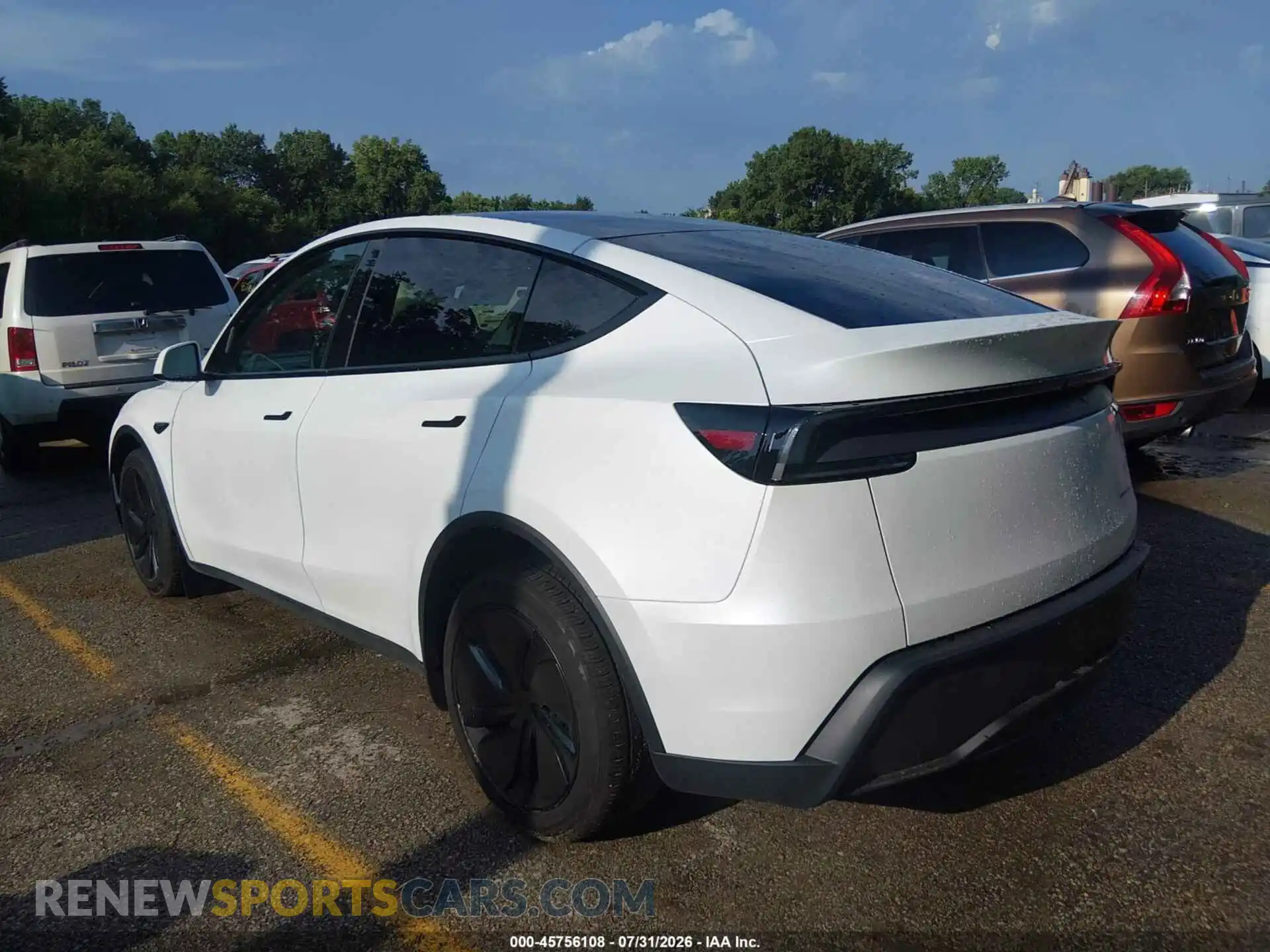 3 Photograph of a damaged car 7SAYGDEE0TF557333 TESLA MODEL Y 2026