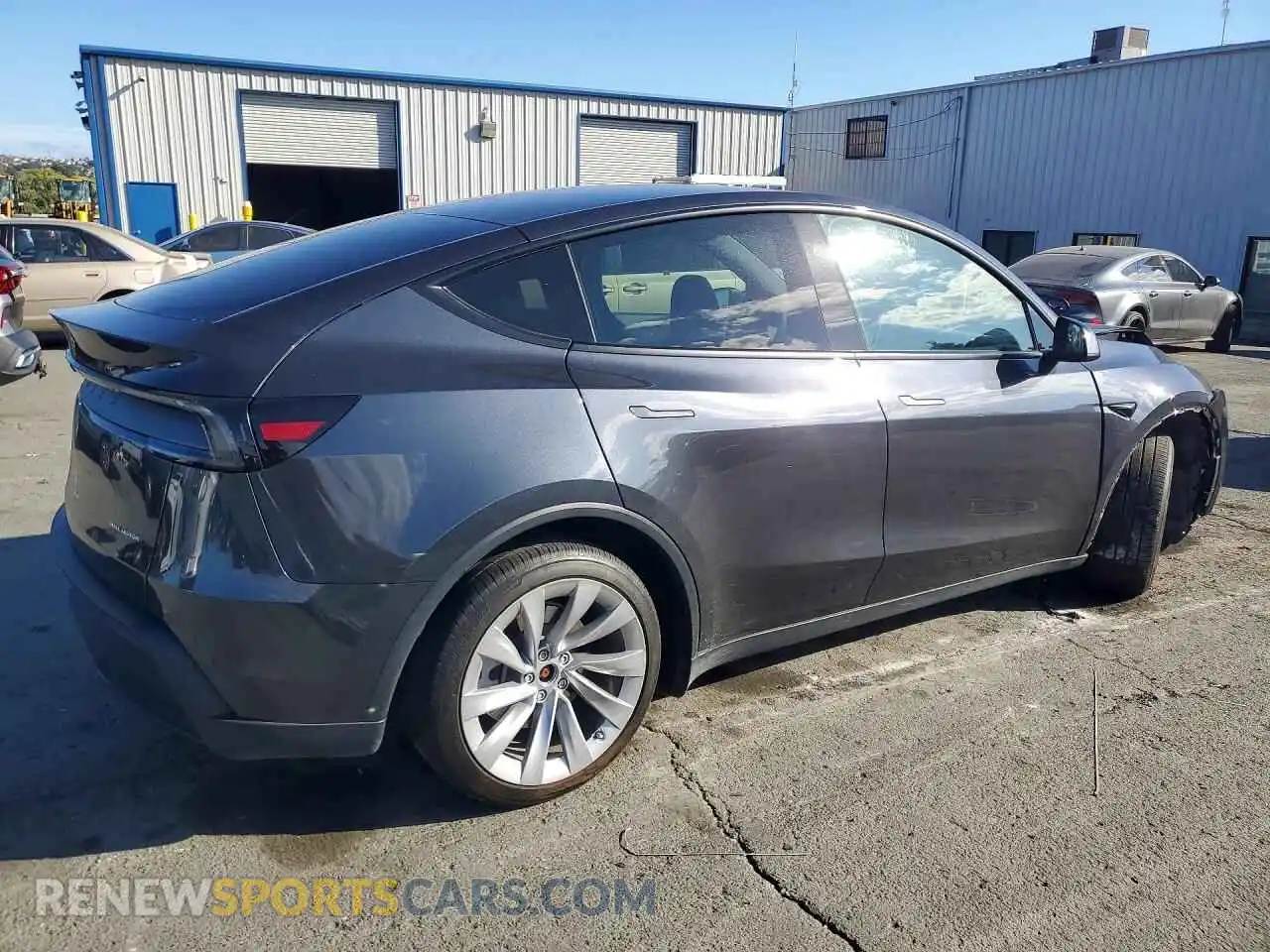 3 Photograph of a damaged car 7SAYGDEE1TF348361 TESLA MODEL Y 2026