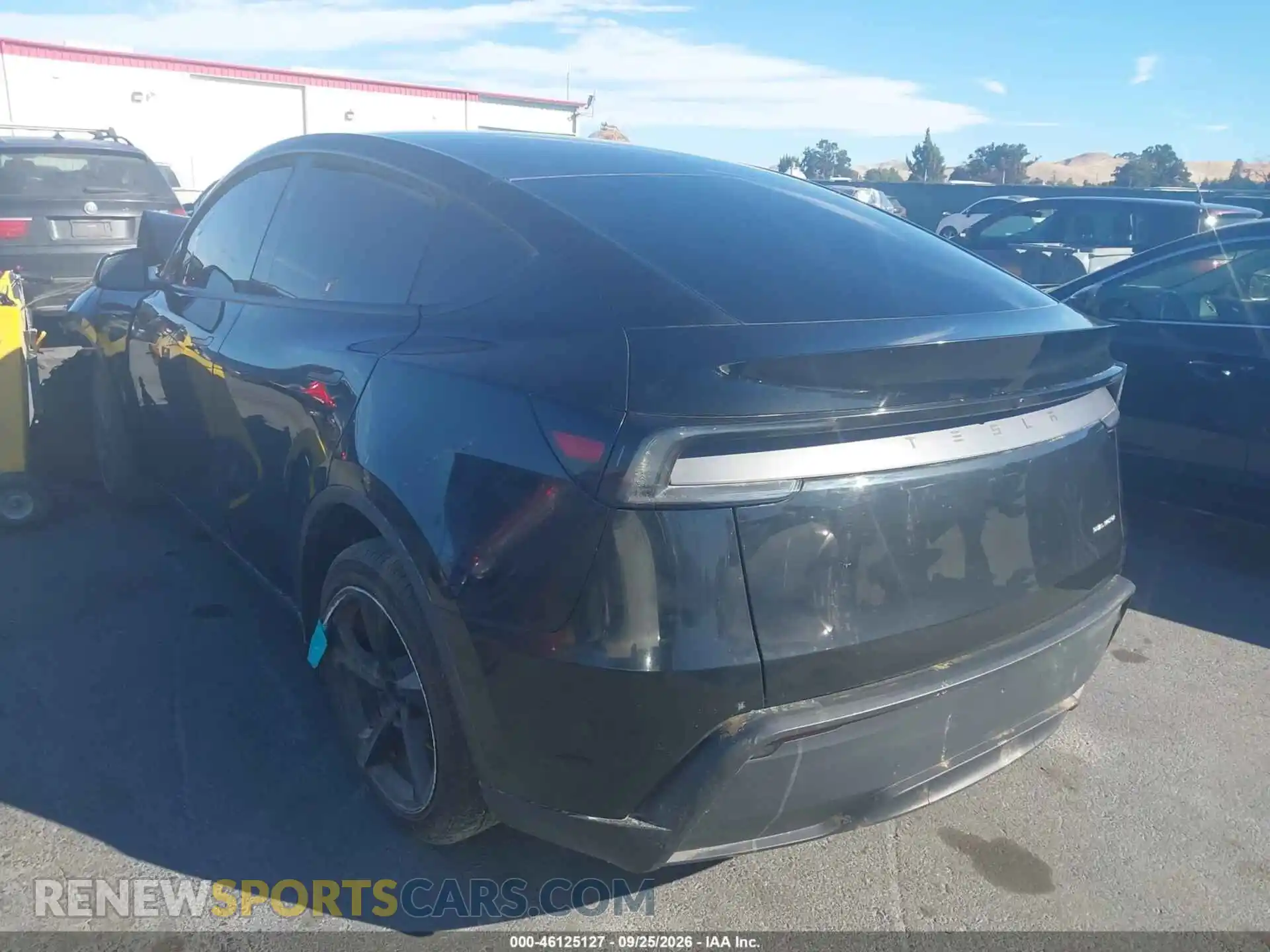 3 Photograph of a damaged car 7SAYGDEE1TF377004 TESLA MODEL Y 2026