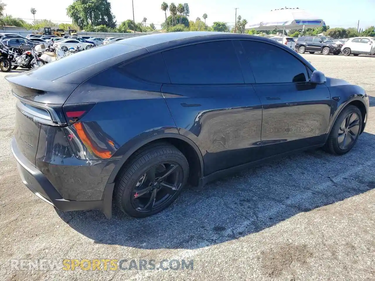 3 Фотография поврежденного автомобиля 7SAYGDEE1TF657392 TESLA MODEL Y 2026
