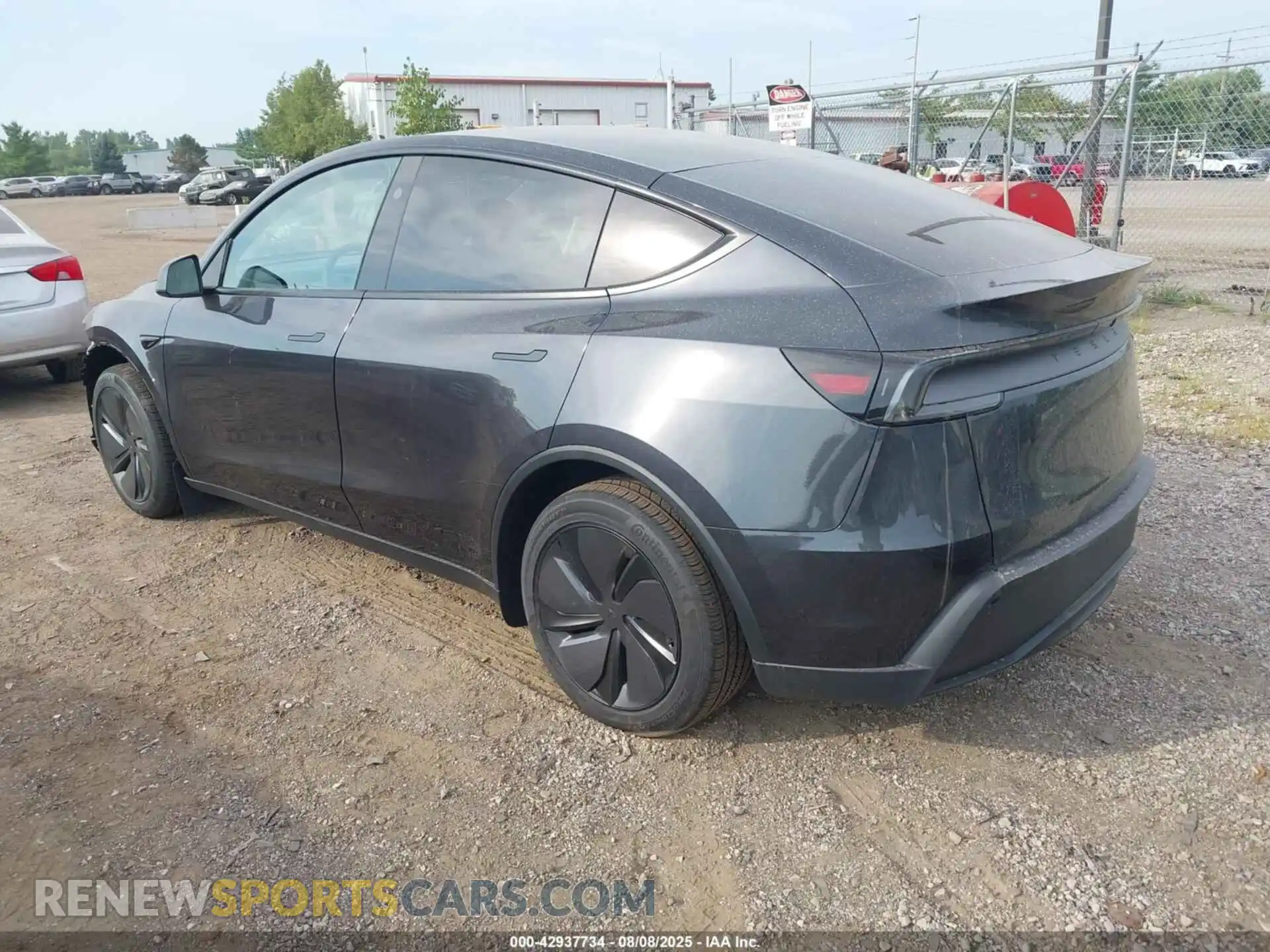 3 Photograph of a damaged car 7SAYGDEE2TF336851 TESLA MODEL Y 2026
