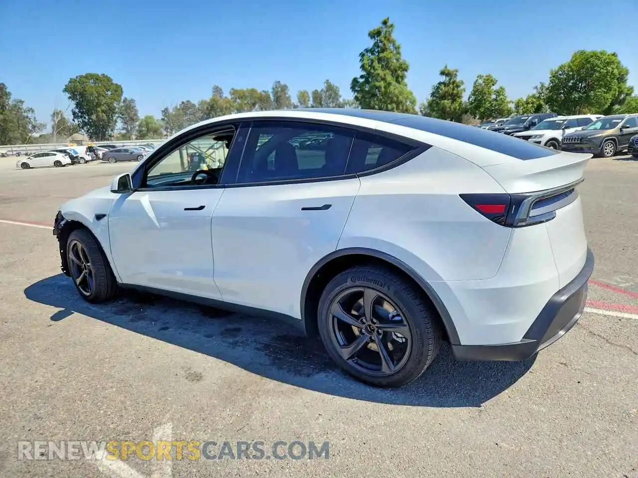 2 fotografías del automóvil dañado 7SAYGDEE3TF365842 TESLA MODEL Y 2026