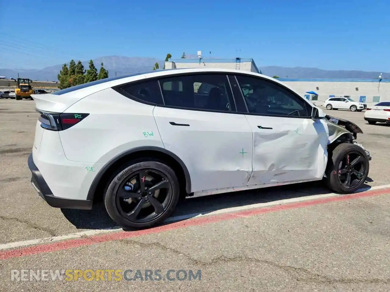 3 fotografías del automóvil dañado 7SAYGDEE3TF365842 TESLA MODEL Y 2026