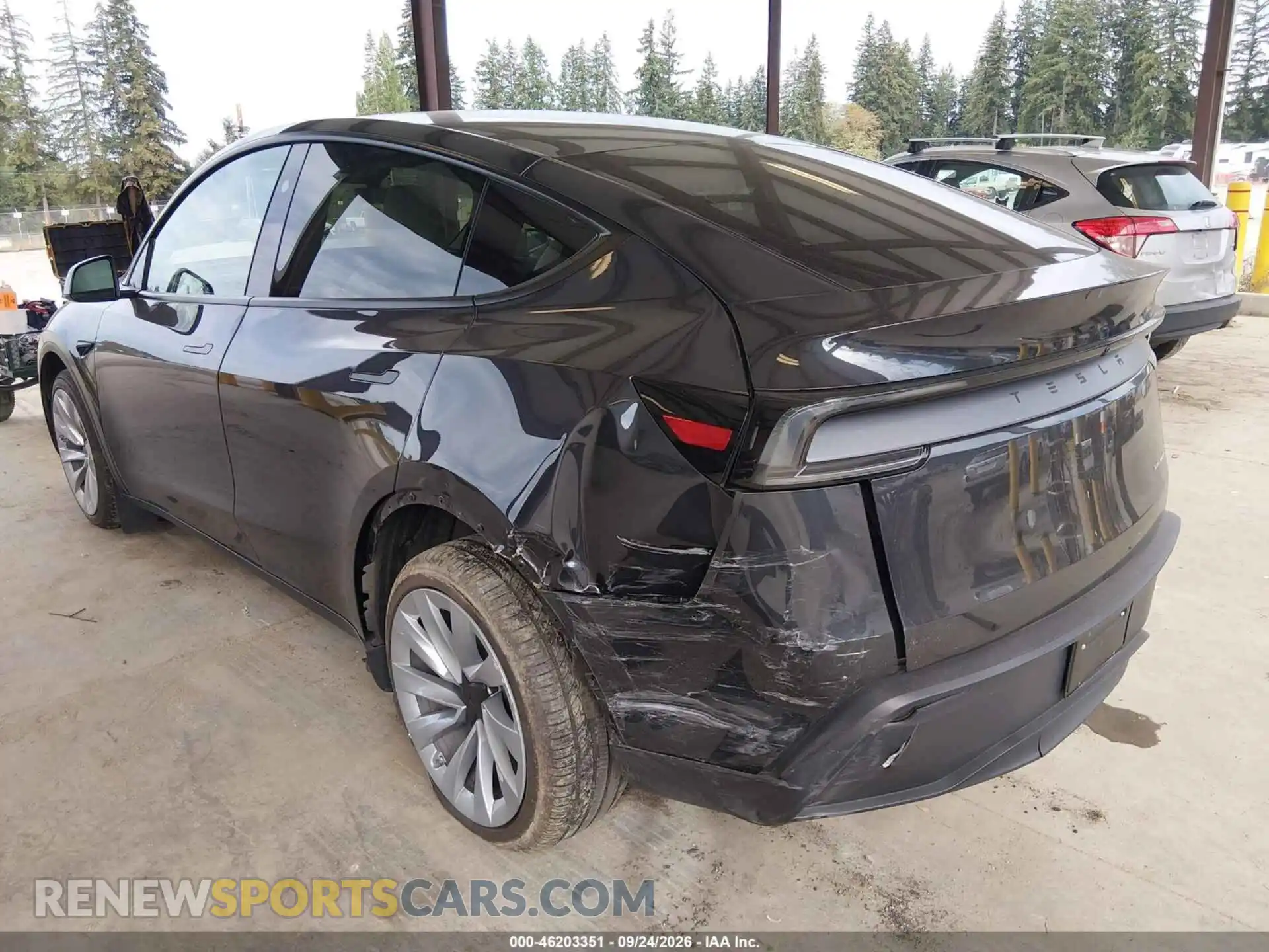 3 fotografías del automóvil dañado 7SAYGDEE3TF561862 TESLA MODEL Y 2026