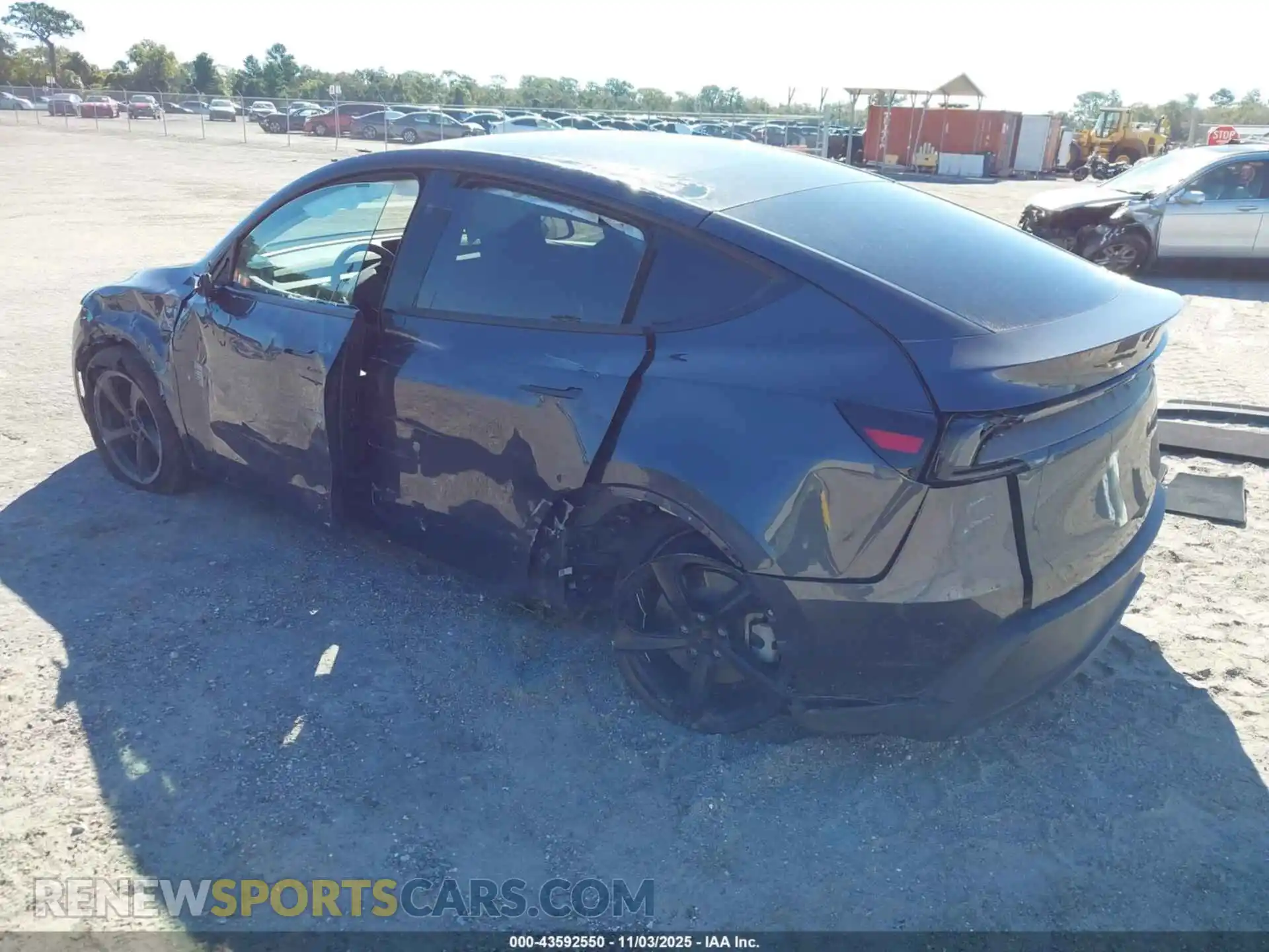 3 Photograph of a damaged car 7SAYGDEE4TA387636 TESLA MODEL Y 2026