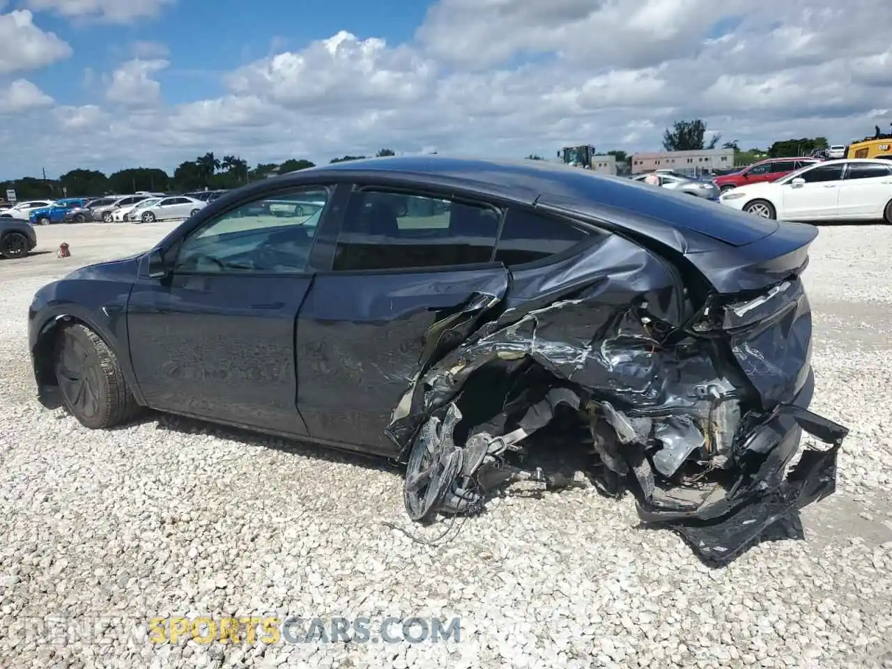 2 Photograph of a damaged car 7SAYGDEE4TA399236 TESLA MODEL Y 2026