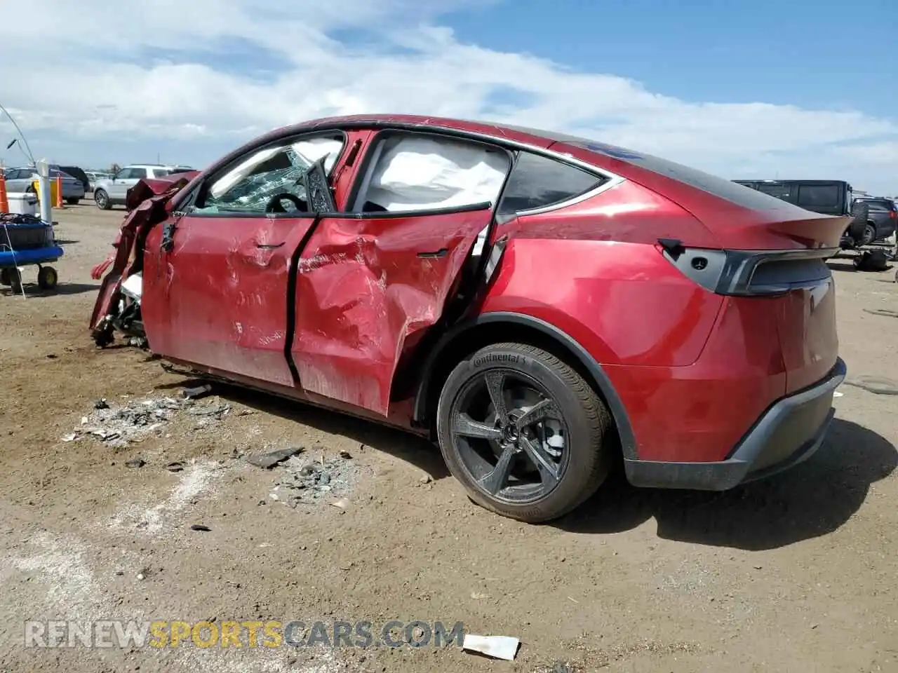 2 Photograph of a damaged car 7SAYGDEE4TF336995 TESLA MODEL Y 2026