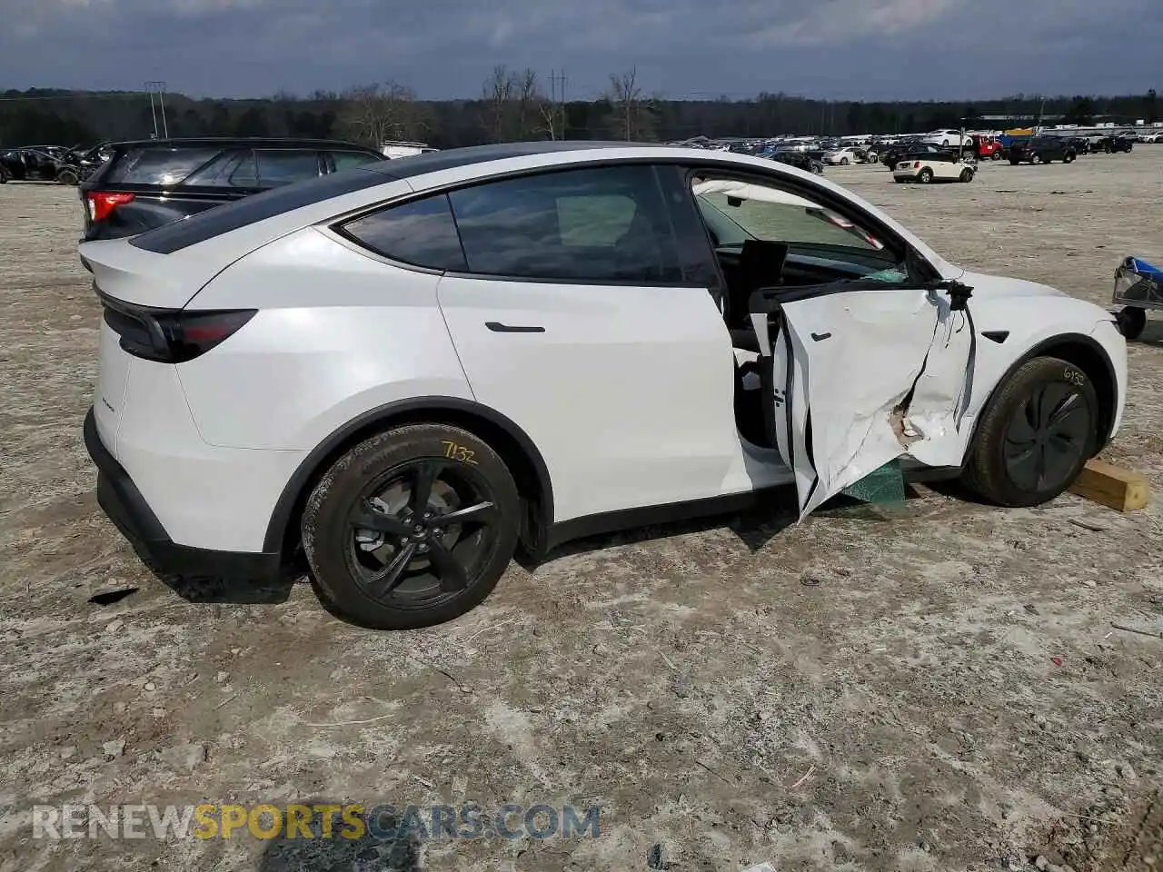 3 Фотография поврежденного автомобиля 7SAYGDEE4TF337628 TESLA MODEL Y 2026