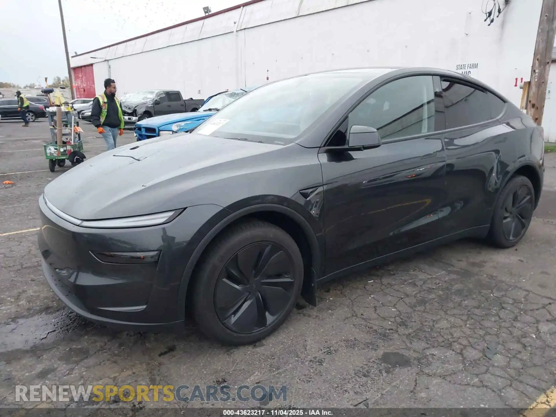 2 Photograph of a damaged car 7SAYGDEE4TF359242 TESLA MODEL Y 2026
