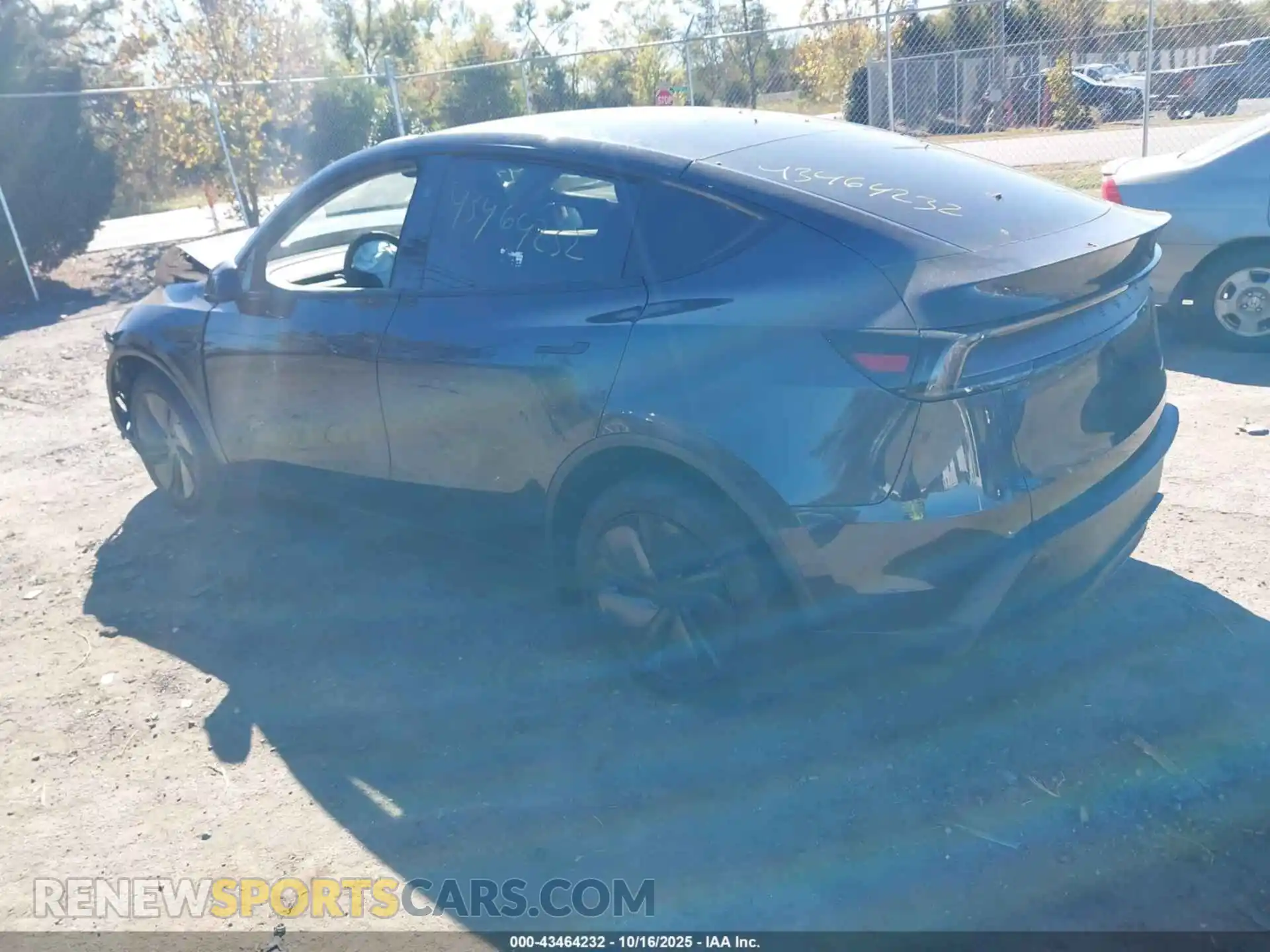 3 Photograph of a damaged car 7SAYGDEE4TF449166 TESLA MODEL Y 2026