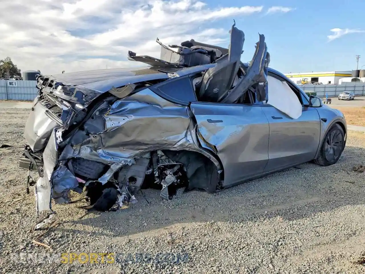3 Photograph of a damaged car 7SAYGDEE4TF603293 TESLA MODEL Y 2026