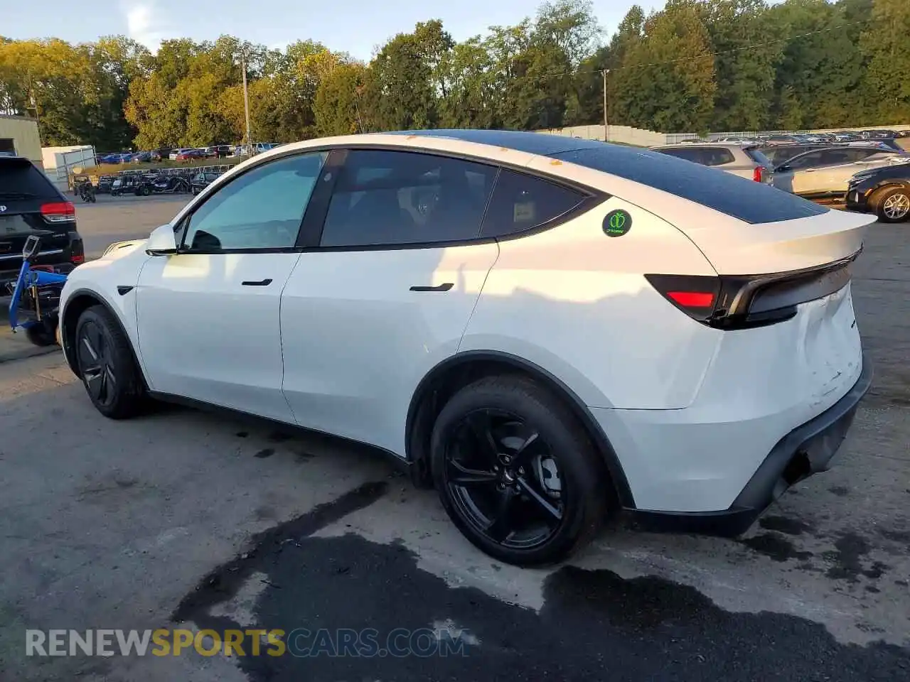 2 fotografías del automóvil dañado 7SAYGDEE5TA731667 TESLA MODEL Y 2026