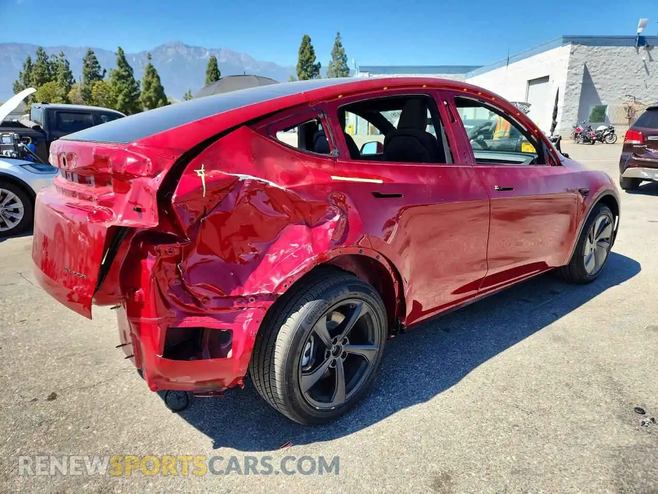 3 Photograph of a damaged car 7SAYGDEE5TF620880 TESLA MODEL Y 2026