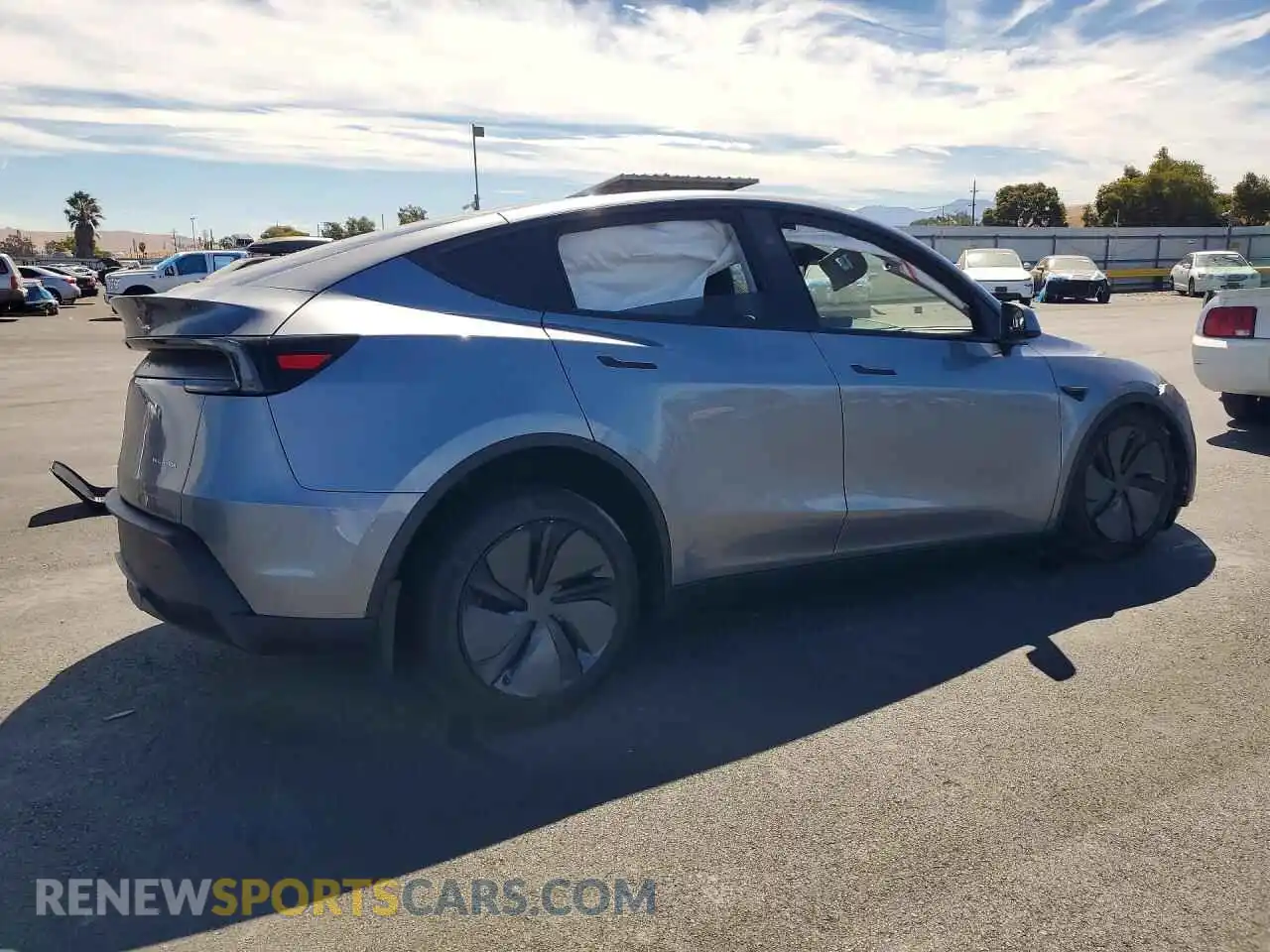 3 Photograph of a damaged car 7SAYGDEE6TF409025 TESLA MODEL Y 2026