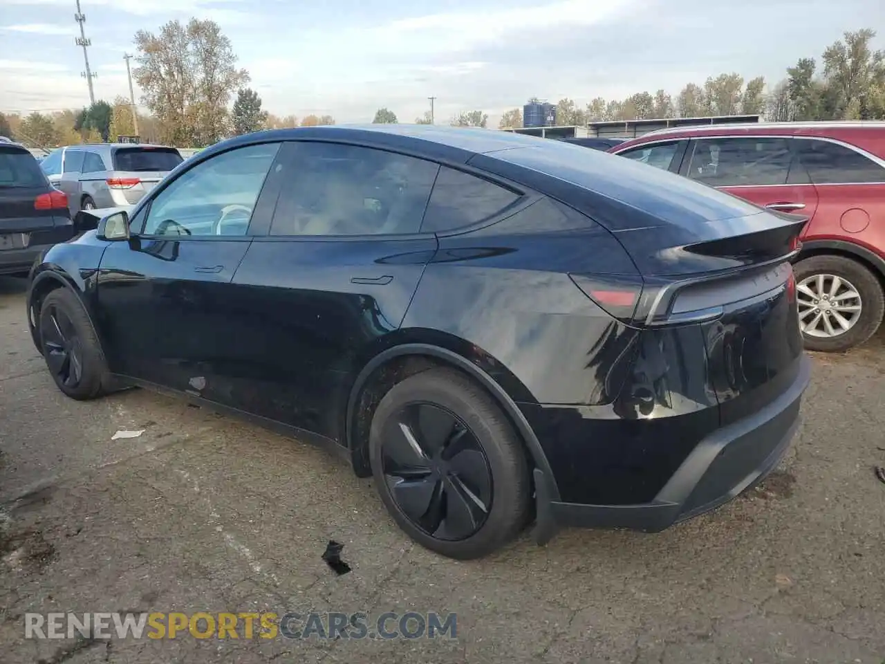 2 fotografías del automóvil dañado 7SAYGDEE6TF439433 TESLA MODEL Y 2026