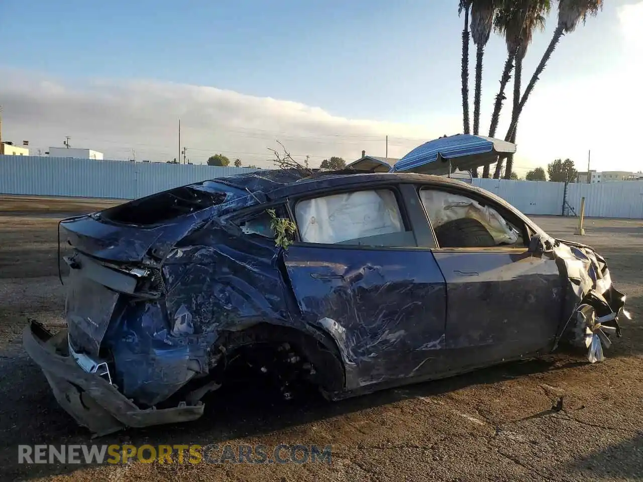 3 Photograph of a damaged car 7SAYGDEE6TF442963 TESLA MODEL Y 2026