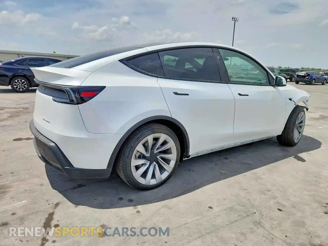 3 Фотография поврежденного автомобиля 7SAYGDEE7TA400654 TESLA MODEL Y 2026