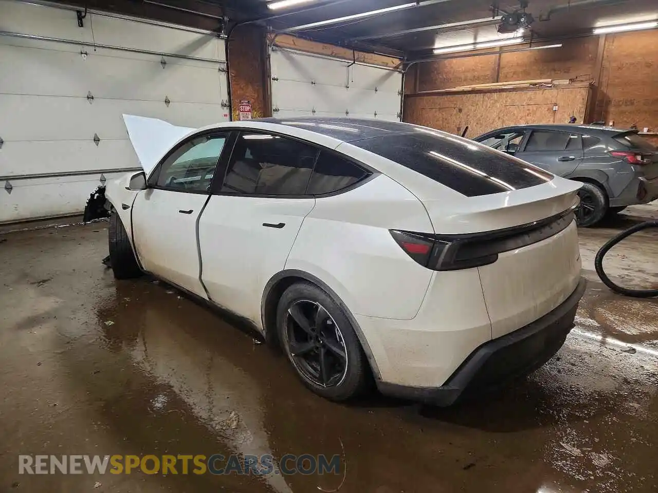 2 Photograph of a damaged car 7SAYGDEE7TA475872 TESLA MODEL Y 2026