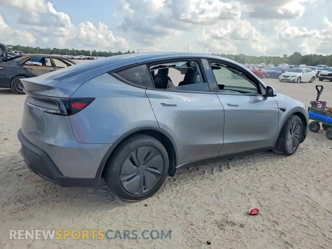 3 fotografías del automóvil dañado 7SAYGDEE7TA590973 TESLA MODEL Y 2026