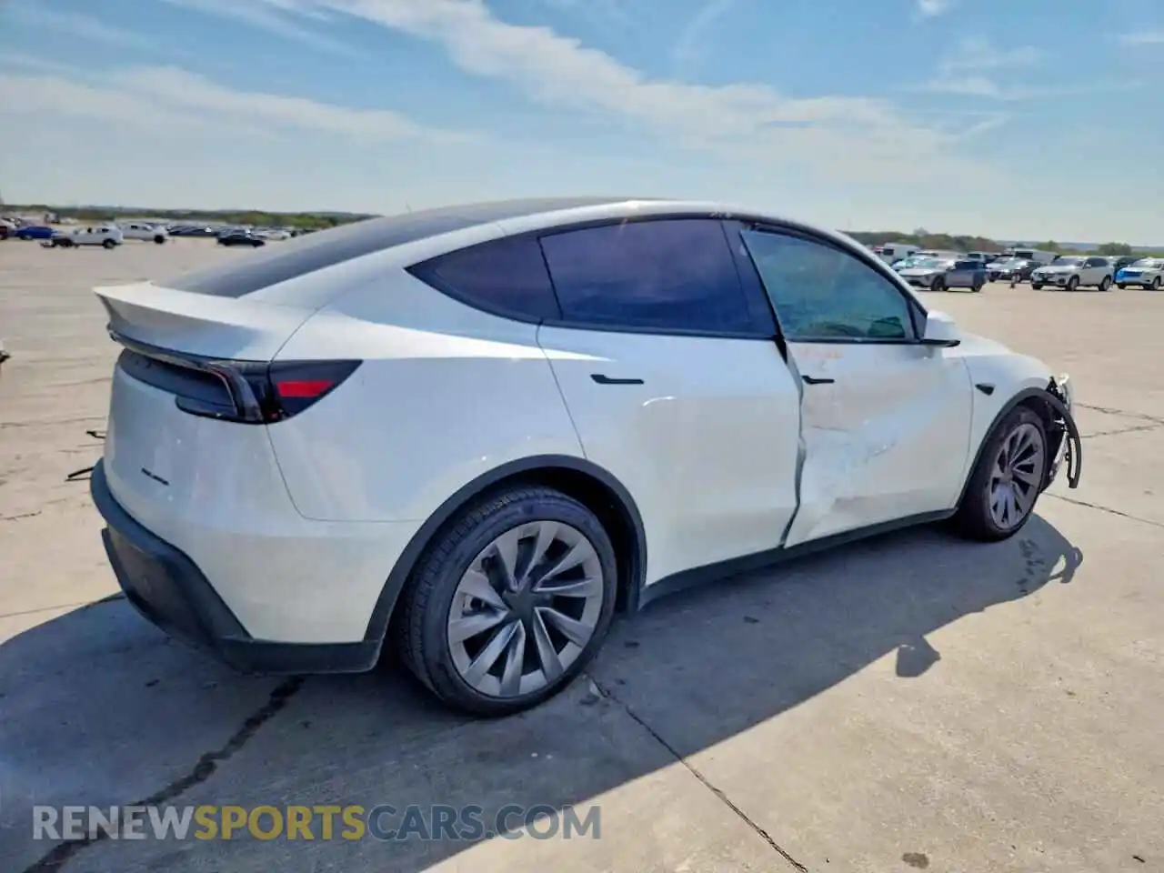3 Photograph of a damaged car 7SAYGDEE7TA700646 TESLA MODEL Y 2026