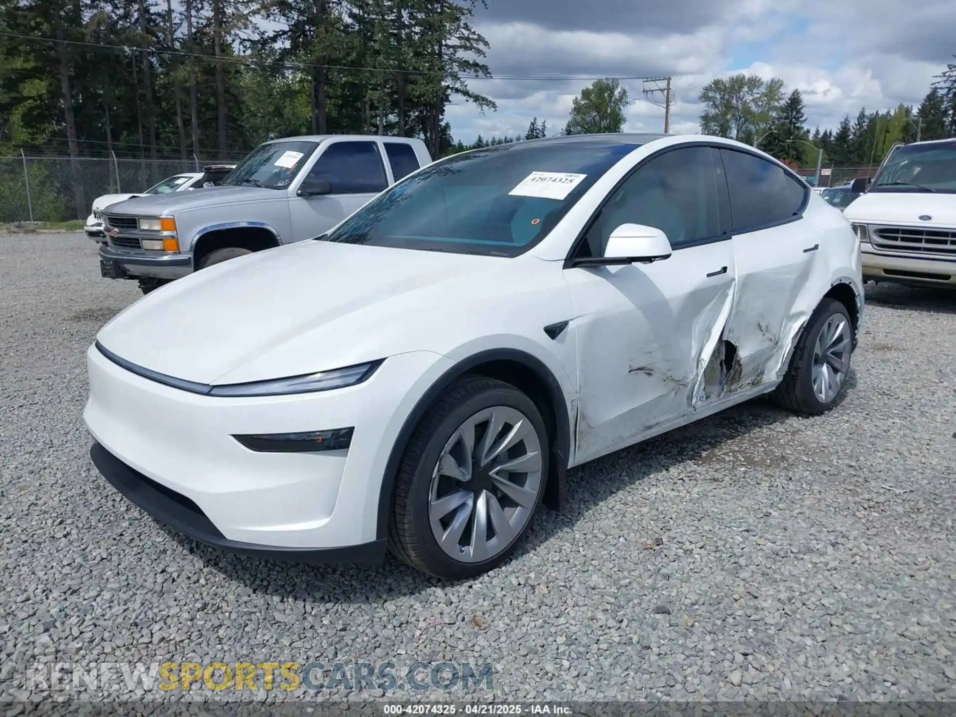 2 Photograph of a damaged car 7SAYGDEE7TF331404 TESLA MODEL Y 2026