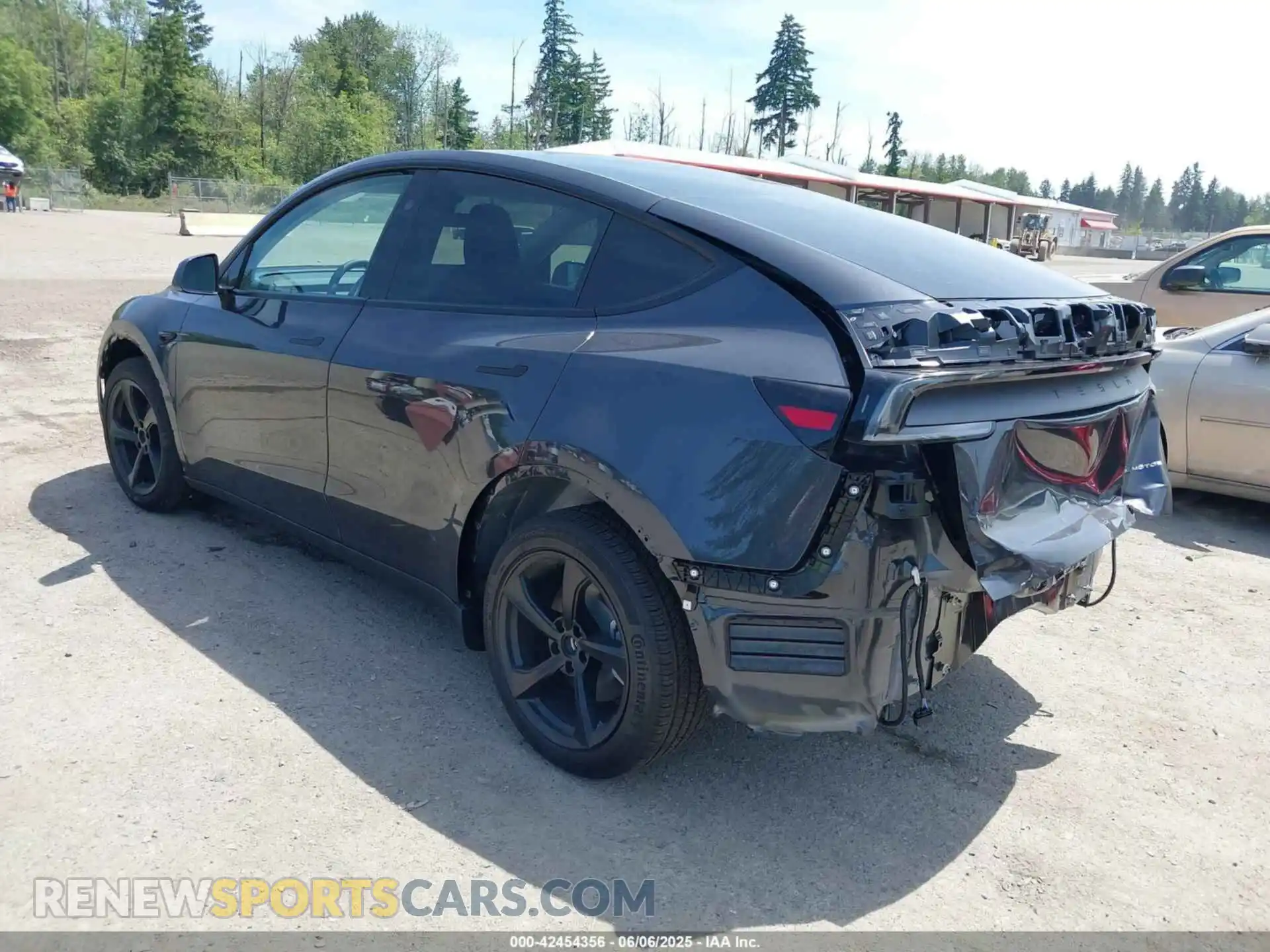 3 Photograph of a damaged car 7SAYGDEE7TF344315 TESLA MODEL Y 2026