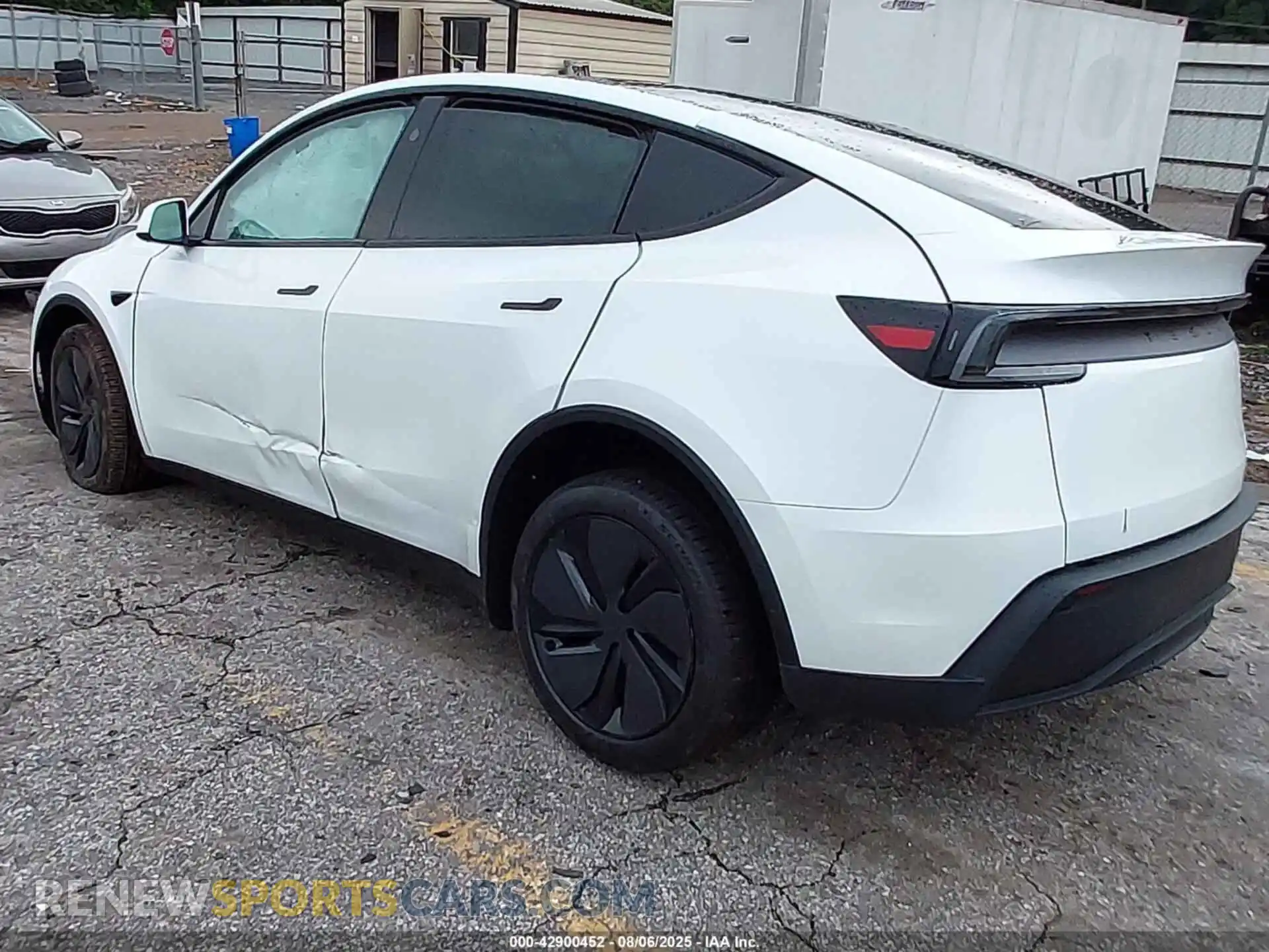 3 Photograph of a damaged car 7SAYGDEE8TA384965 TESLA MODEL Y 2026
