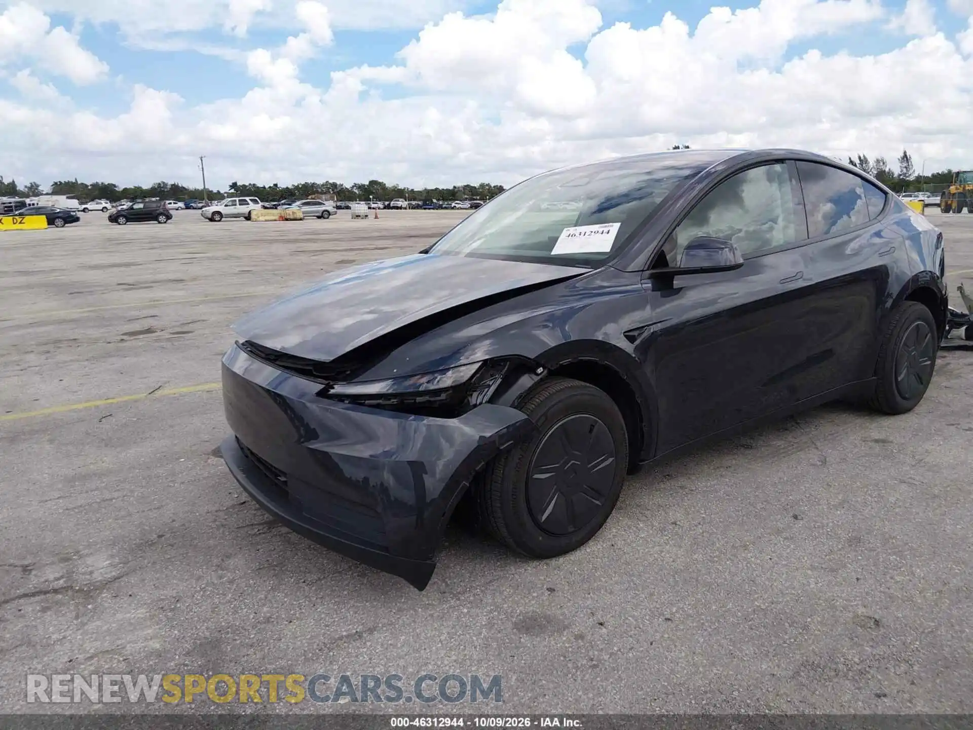 2 fotografías del automóvil dañado 7SAYGDEE8TA636536 TESLA MODEL Y 2026