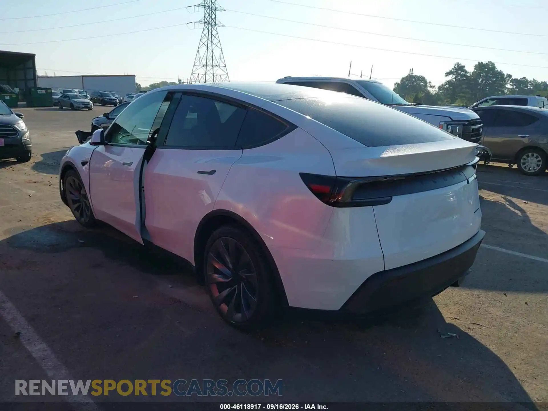 3 Photograph of a damaged car 7SAYGDEE8TA726639 TESLA MODEL Y 2026
