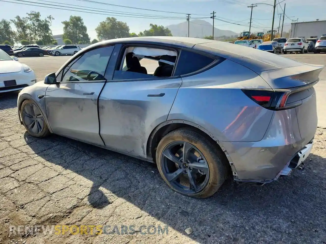 2 fotografías del automóvil dañado 7SAYGDEE8TF368655 TESLA MODEL Y 2026