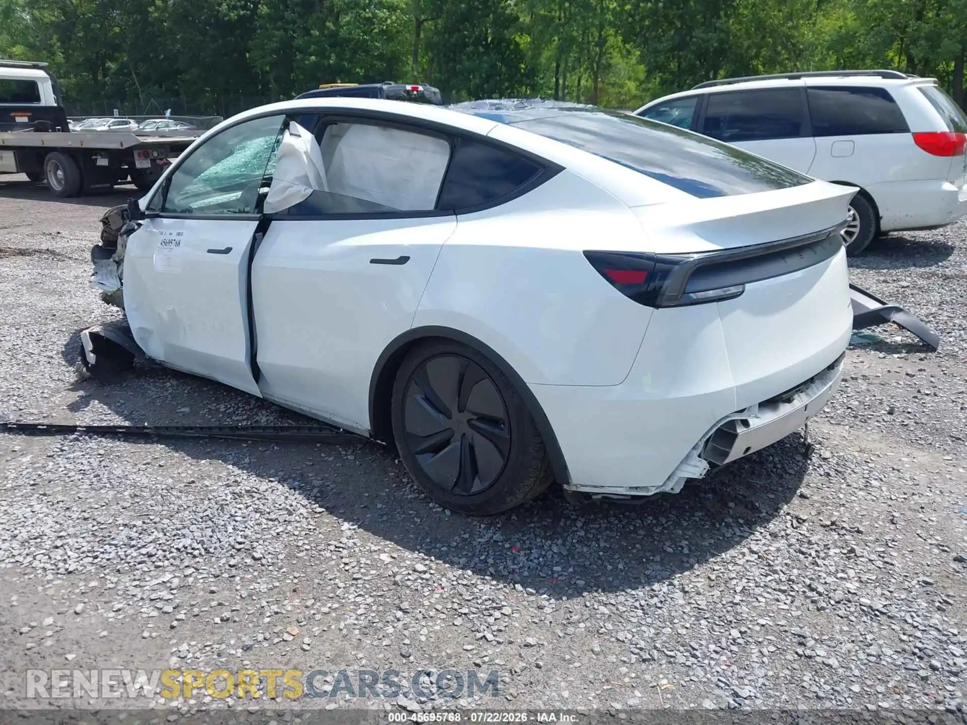 3 Photograph of a damaged car 7SAYGDEE8TF403016 TESLA MODEL Y 2026