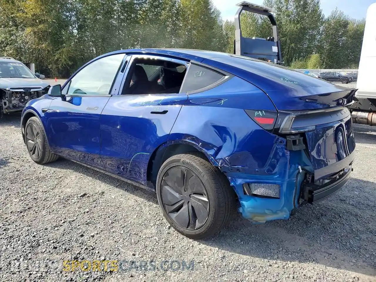 2 fotografías del automóvil dañado 7SAYGDEE8TF588099 TESLA MODEL Y 2026