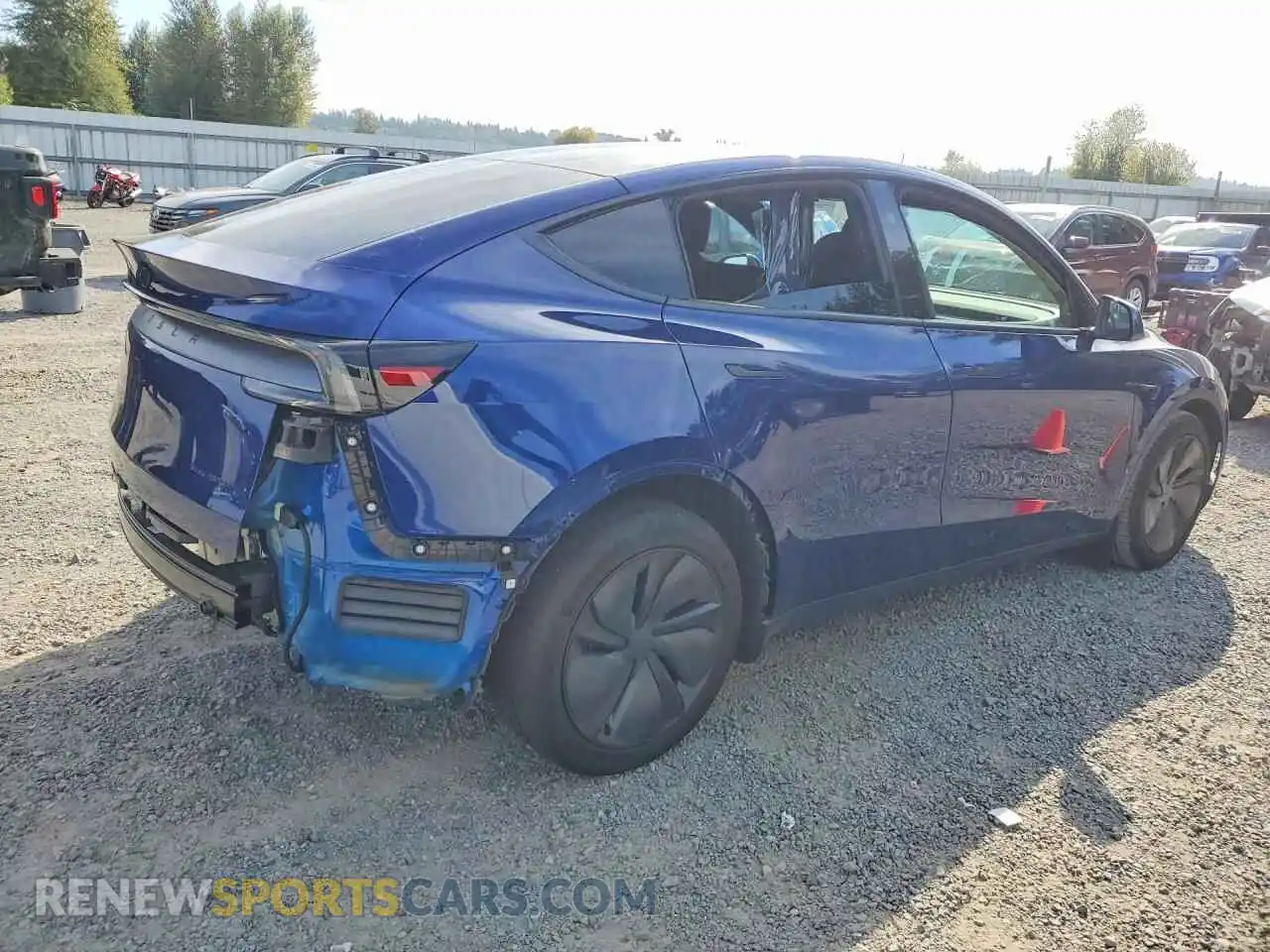 3 fotografías del automóvil dañado 7SAYGDEE8TF588099 TESLA MODEL Y 2026