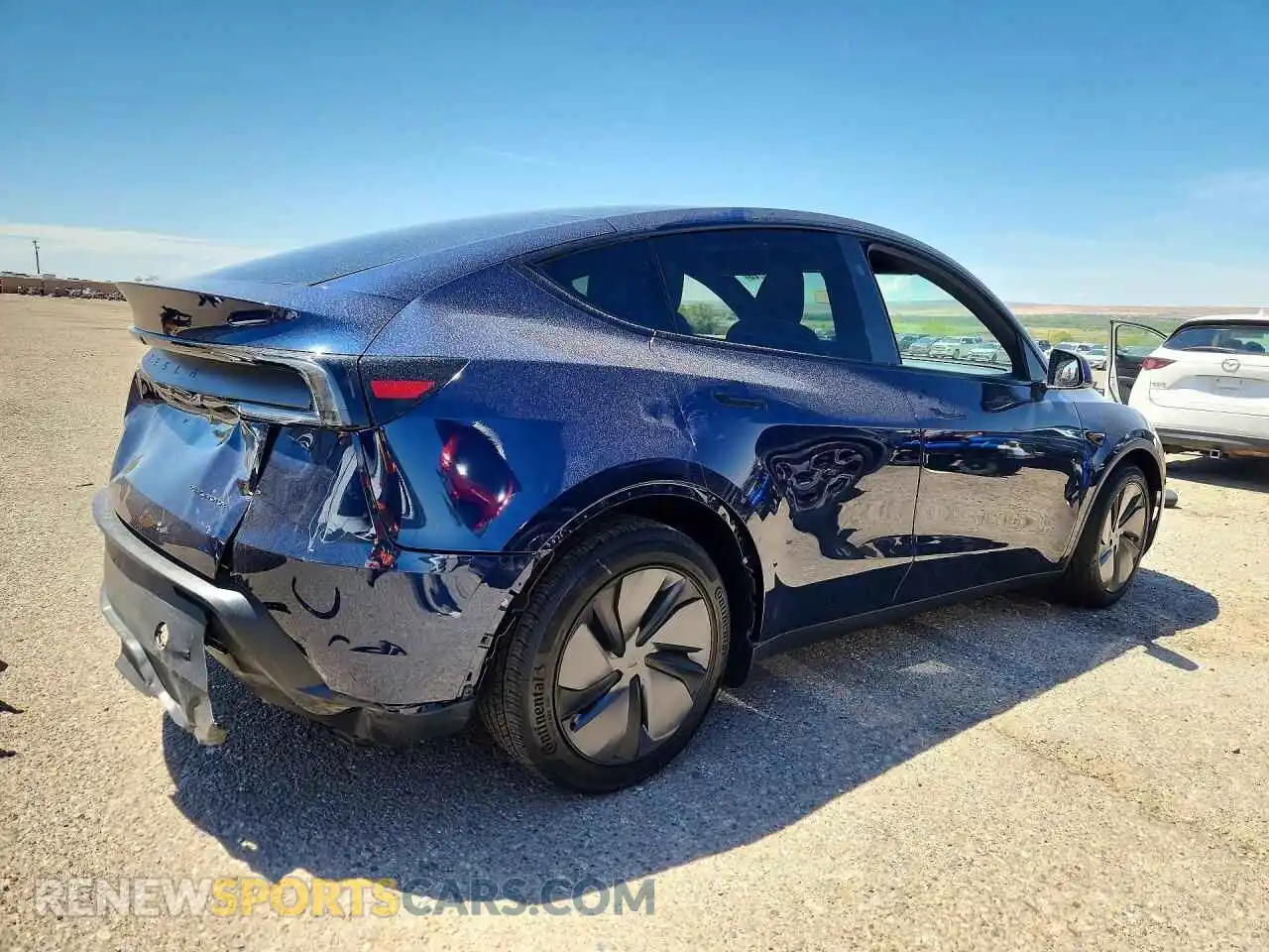 3 fotografías del automóvil dañado 7SAYGDEE8TF677106 TESLA MODEL Y 2026