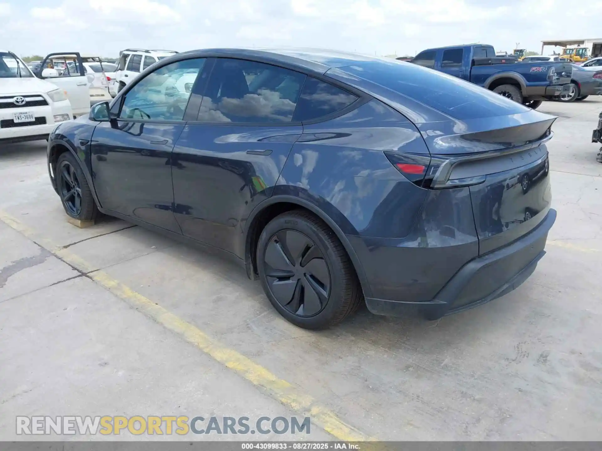 3 Photograph of a damaged car 7SAYGDEE9TA399944 TESLA MODEL Y 2026