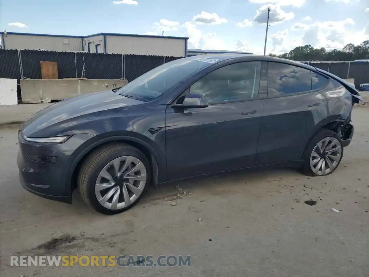 1 Photograph of a damaged car 7SAYGDEE9TA400347 TESLA MODEL Y 2026