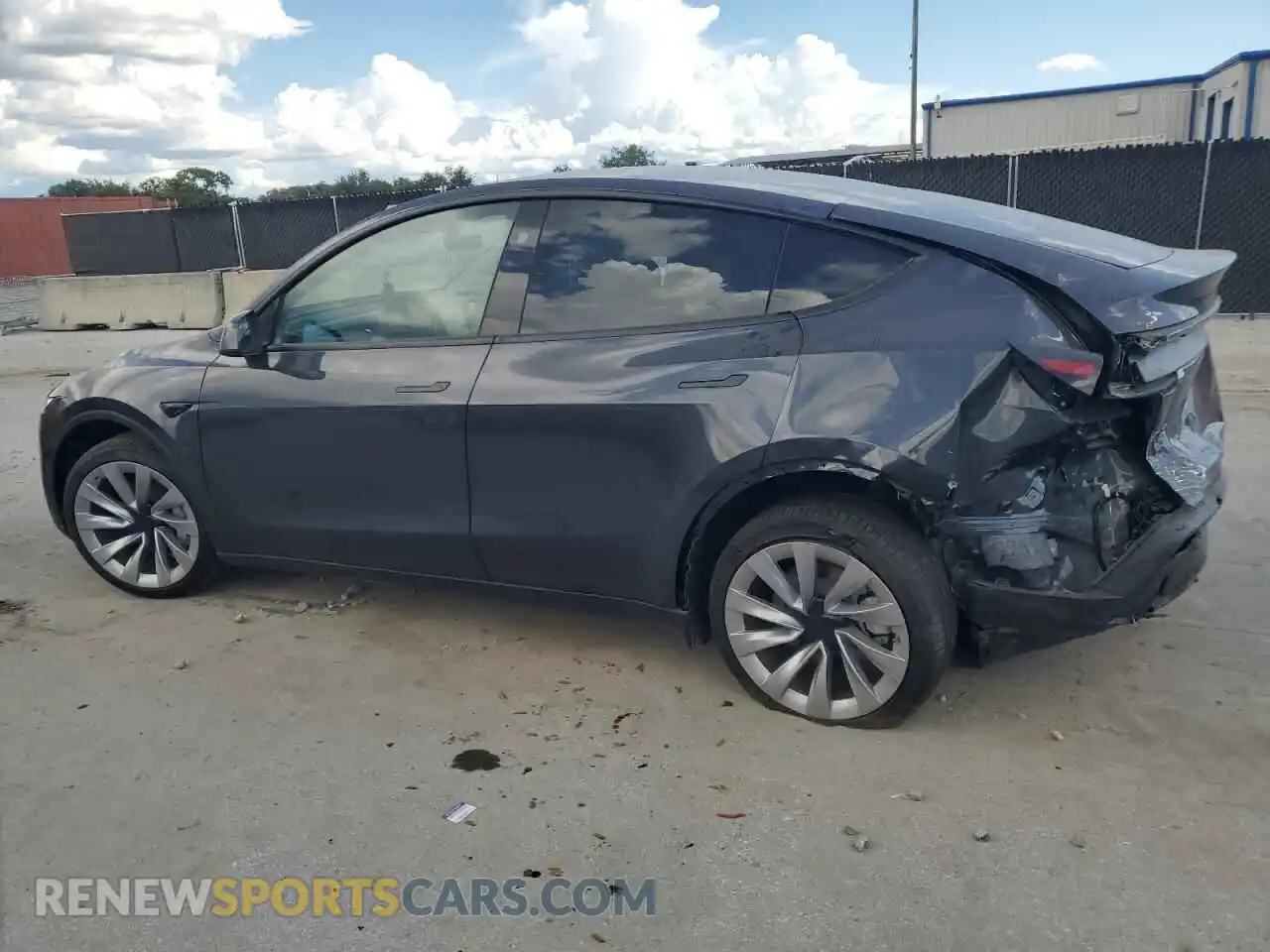 2 Photograph of a damaged car 7SAYGDEE9TA400347 TESLA MODEL Y 2026