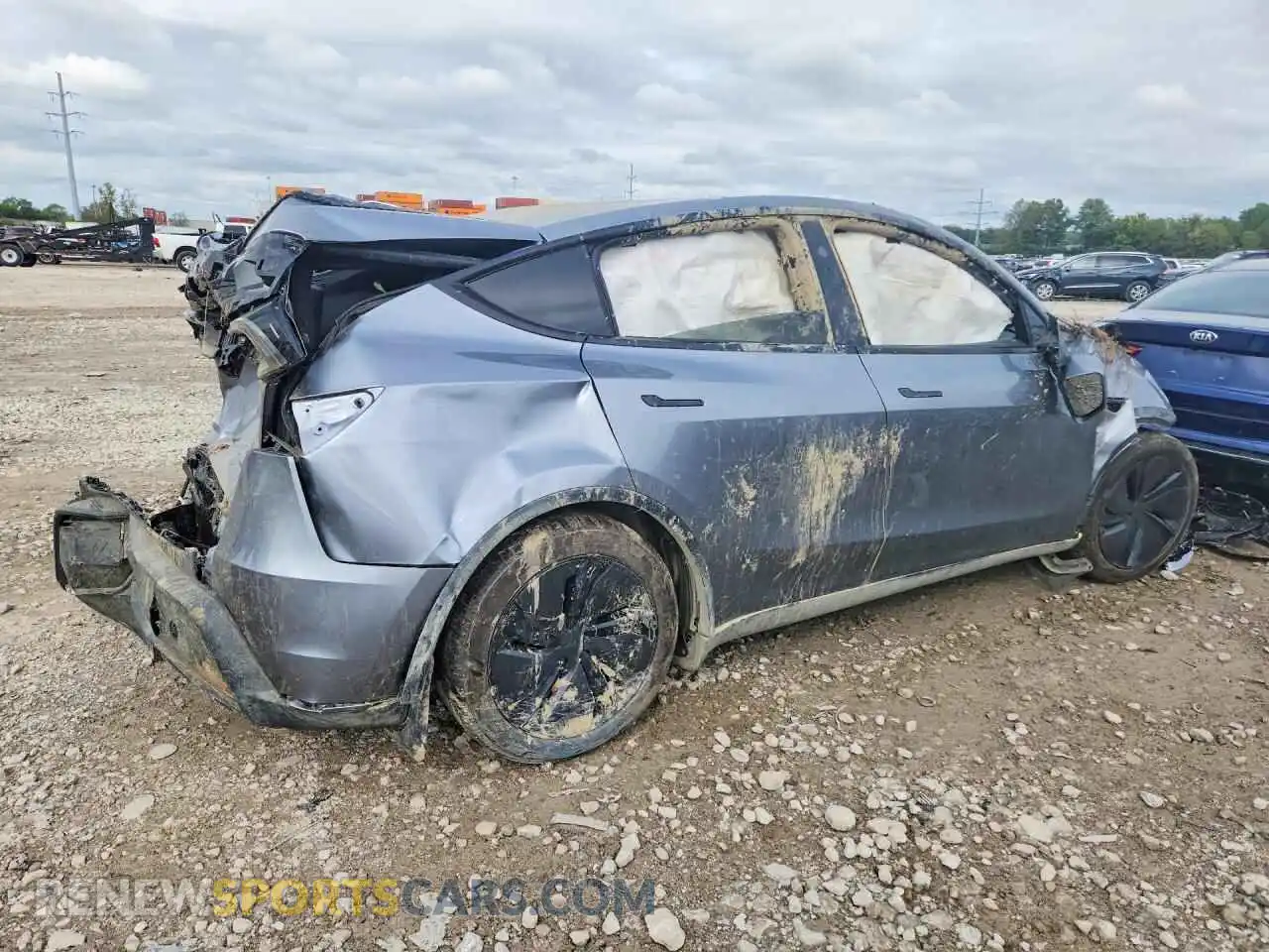 3 Фотография поврежденного автомобиля 7SAYGDEE9TA693196 TESLA MODEL Y 2026