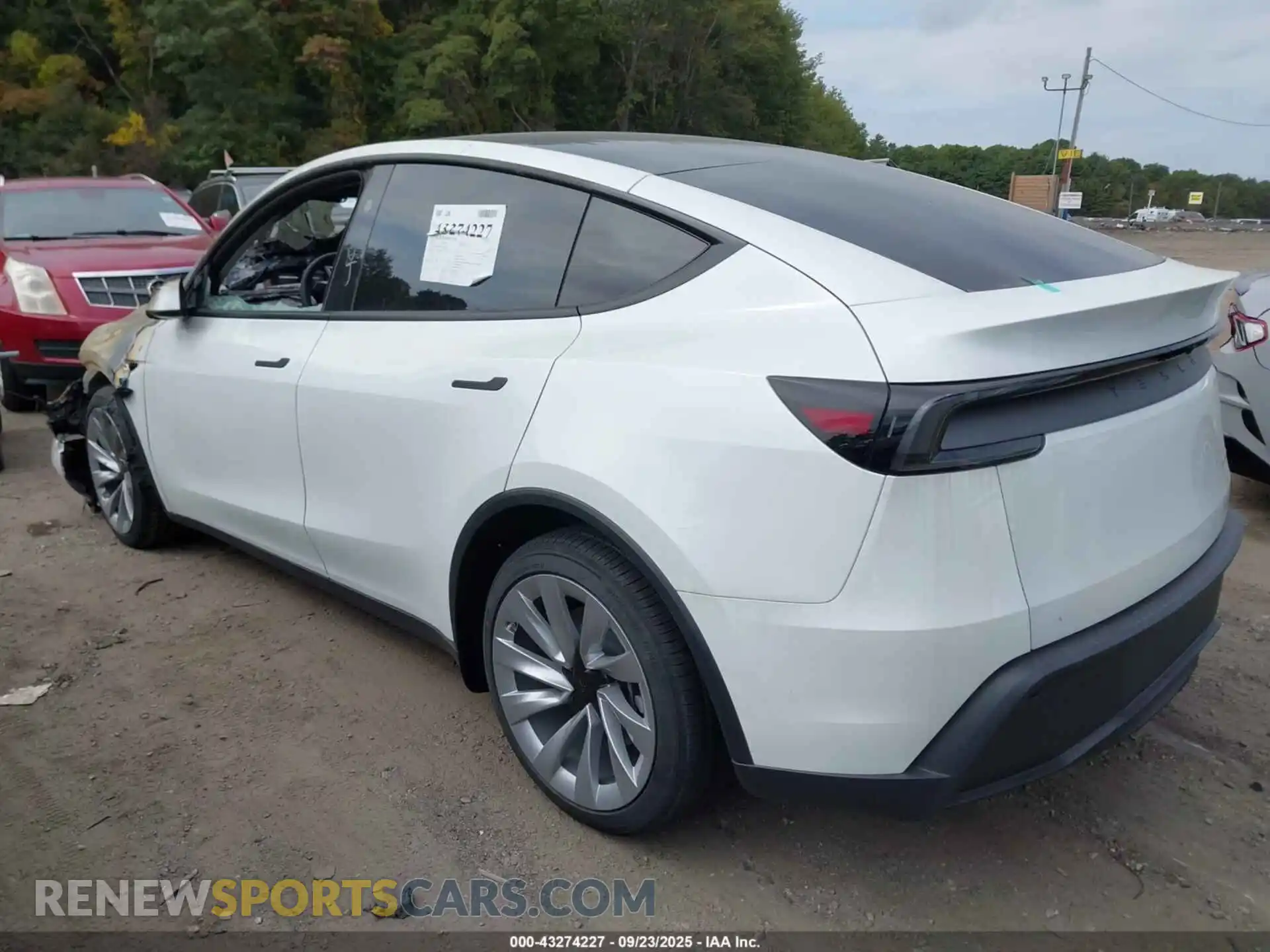 3 Photograph of a damaged car 7SAYGDEE9TF339892 TESLA MODEL Y 2026