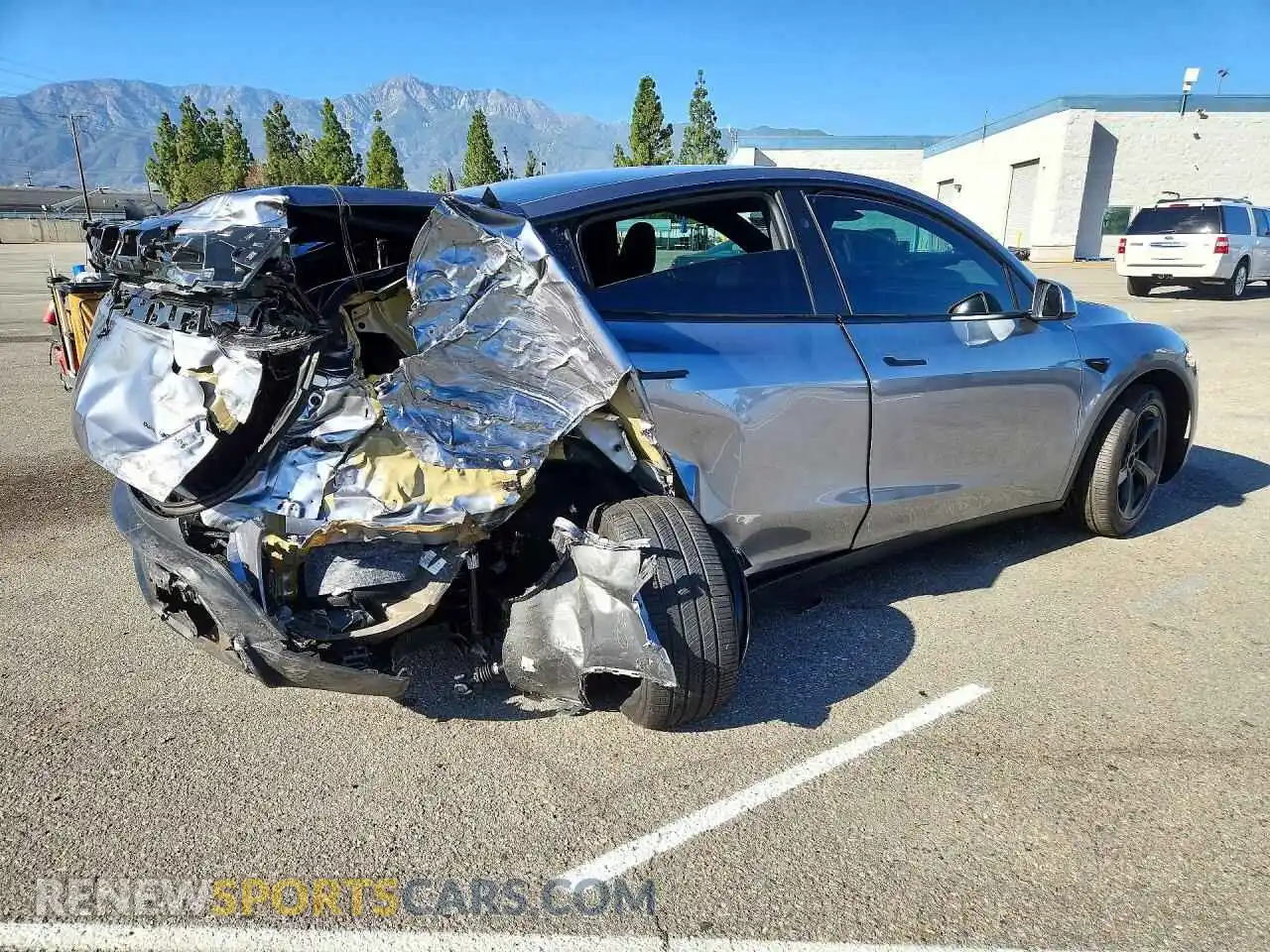 3 Фотография поврежденного автомобиля 7SAYGDEEXTF703379 TESLA MODEL Y 2026