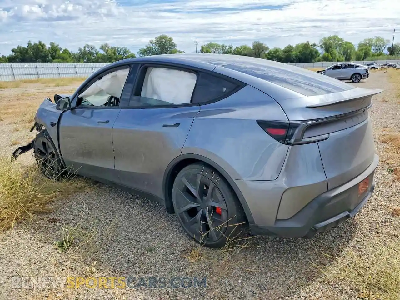 2 Photograph of a damaged car 7SAYGDET1TA671076 TESLA MODEL Y 2026
